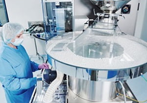 イメージ写真：薬品工場